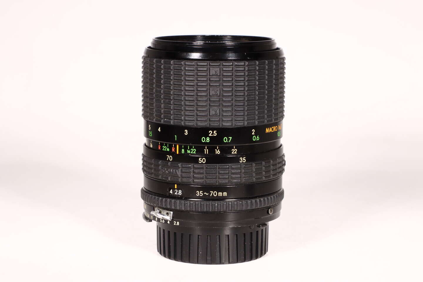 Sigma Zoom Master 35-70 mm f/2,8-4 pro Nikon F bazar