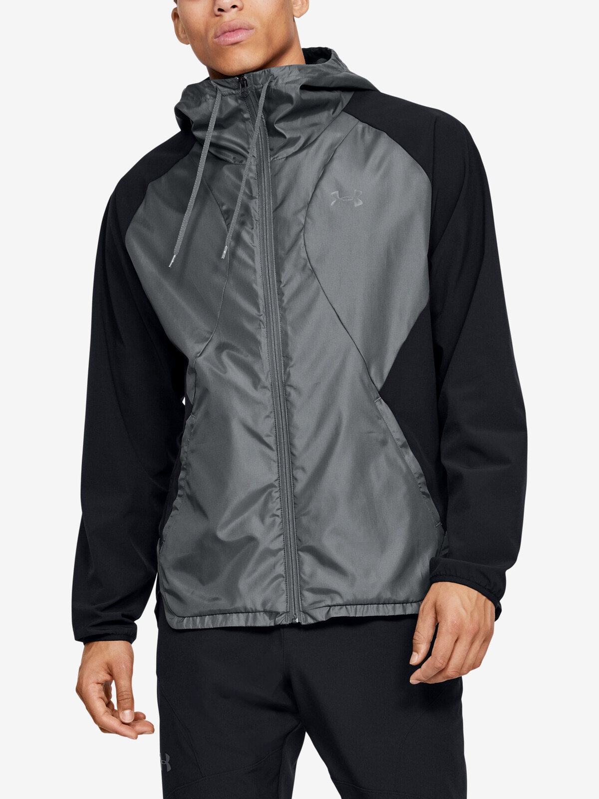Under Armour Bunda STRETCH-WOVEN HOODED JACKET-BLK - Pánské