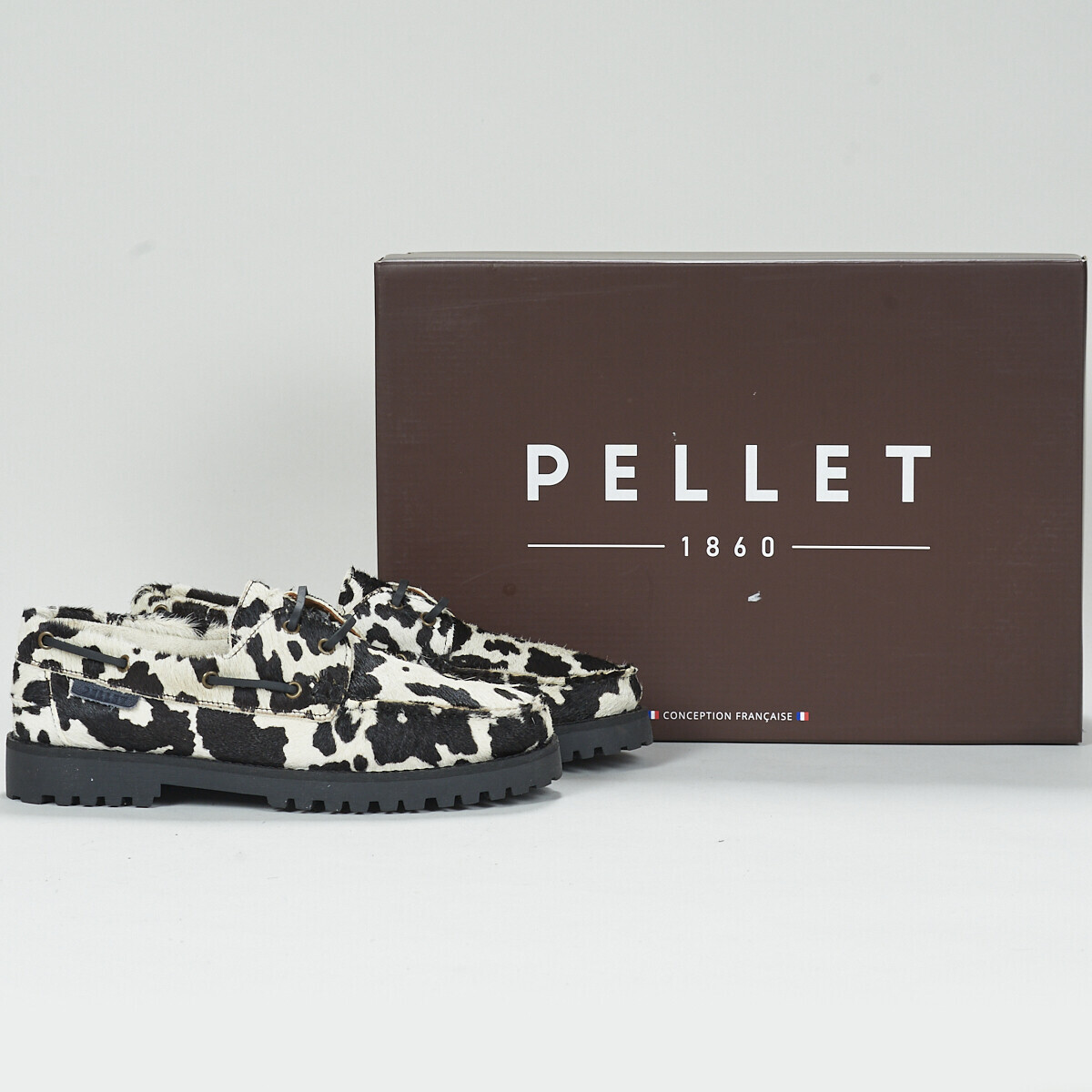 Pellet  OLIVIA  Černá