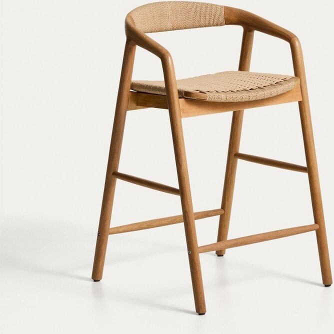 Barová židle s područkami z dubového dřeva v přírodní barvě (výška sedáku 65 cm) Derile – Kave Home
