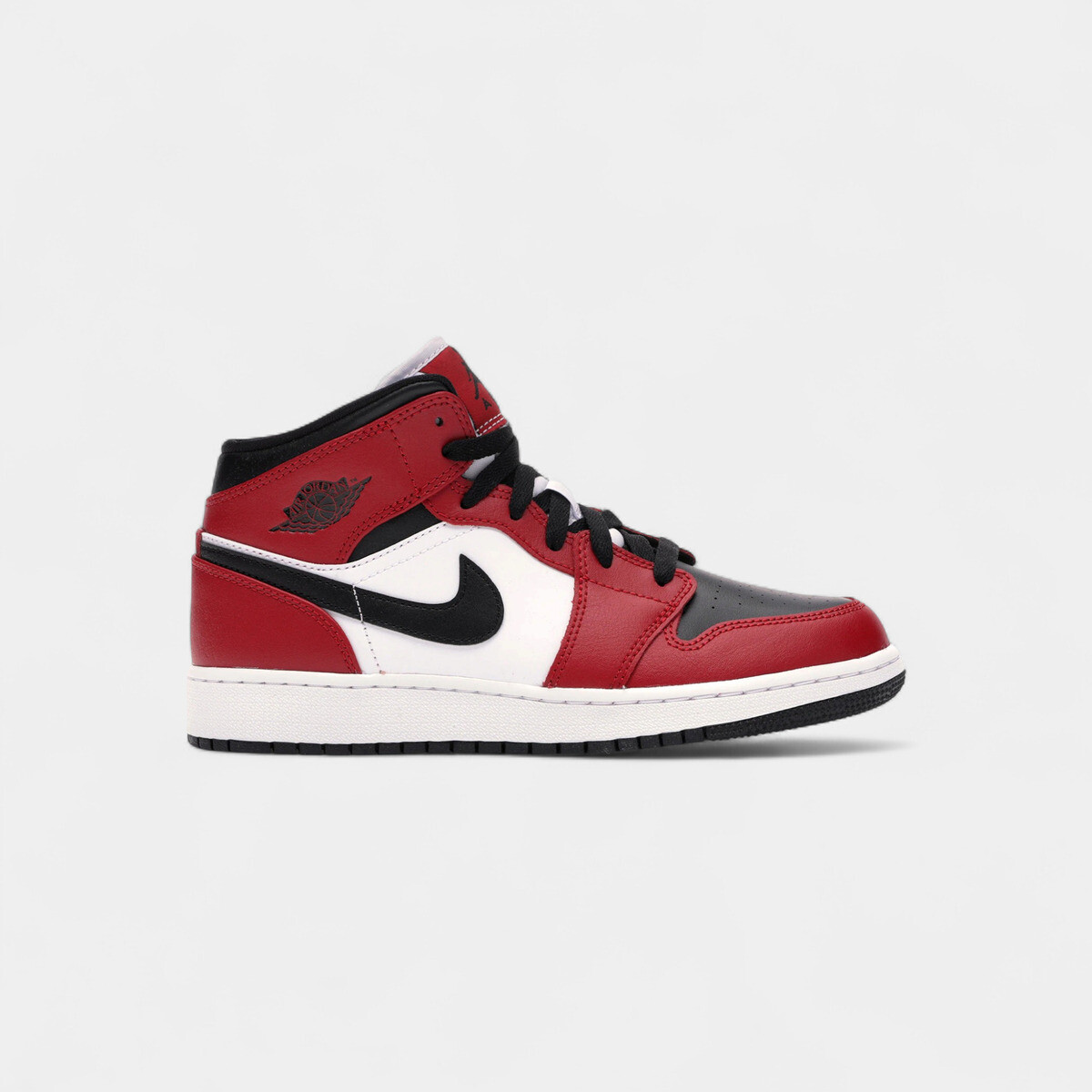 Nike  1 Mid Chicago Black Toe (GS)  Červená