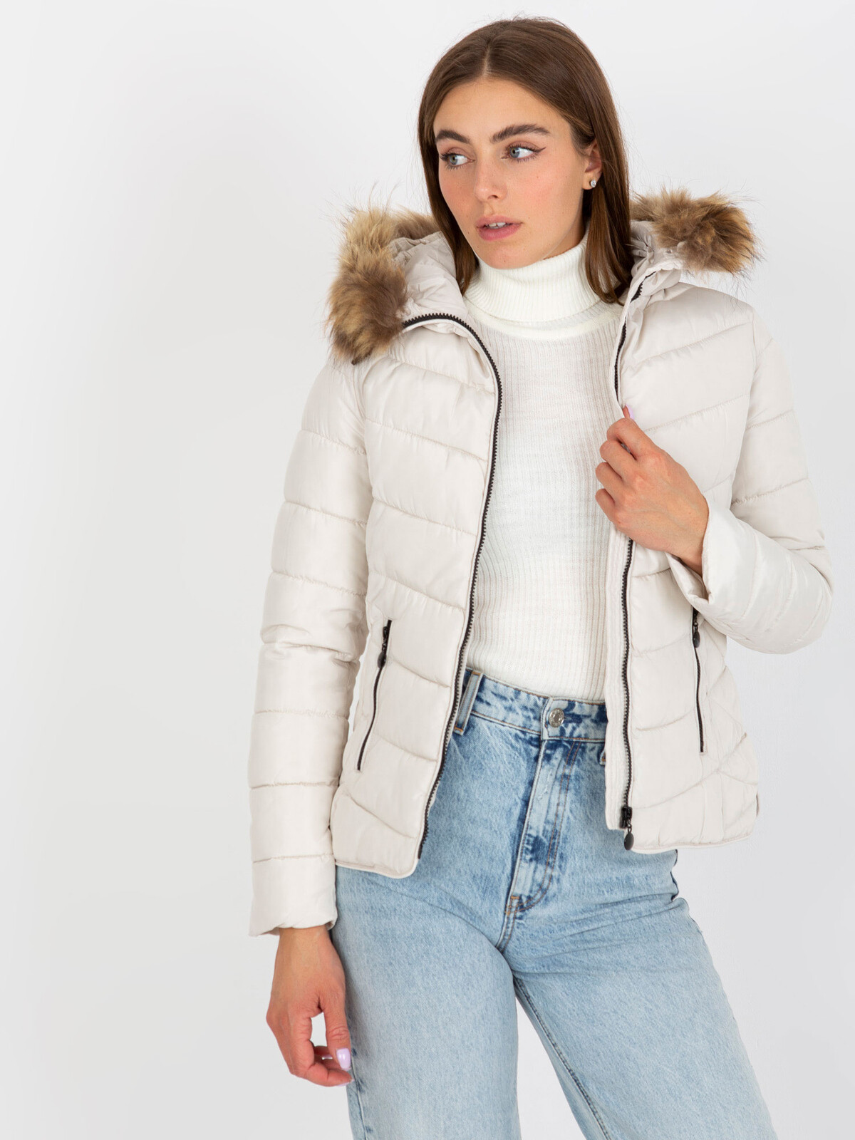 Bílá krátká prošívaná bunda -NM-KR-P22-6627.18P-white Velikost: XL