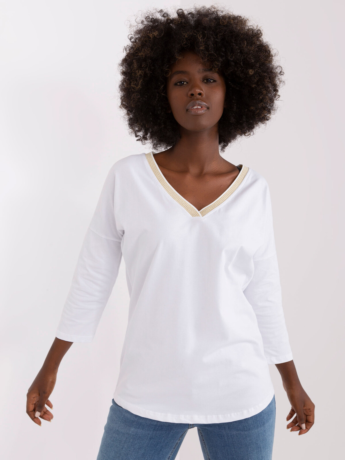 Bílé dámské tričko s výstřihem -RV-BZ-8050.04-white Velikost: S/M