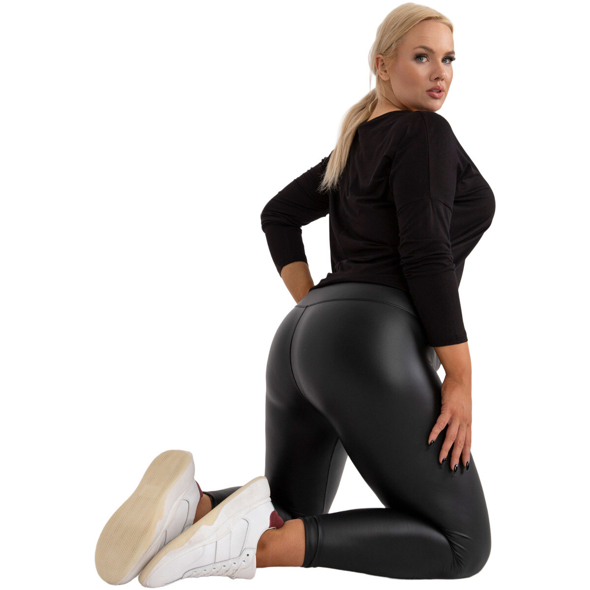Relevance  Dámská halenka Dyonisia černá  Černá