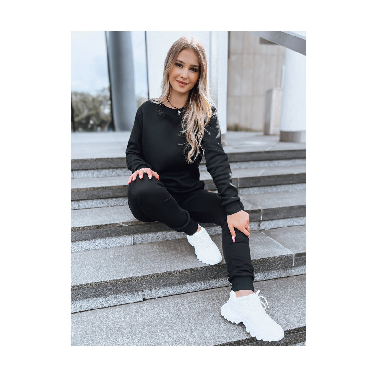 D Street  Dámská mikina bez kapuce Fashion II černá  Černá