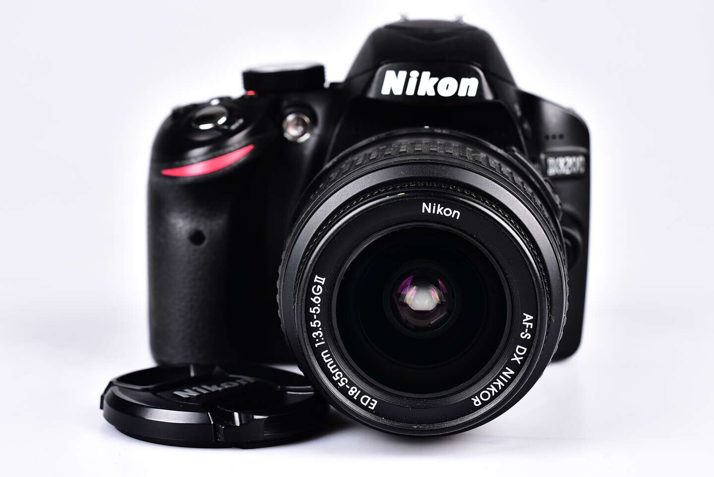 Nikon D3200 + 18-55 mm bazar