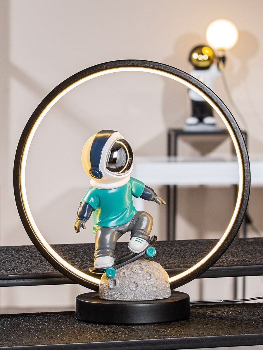 Gilde LED lampa astronaut Apollo, modrý, 33 cm
