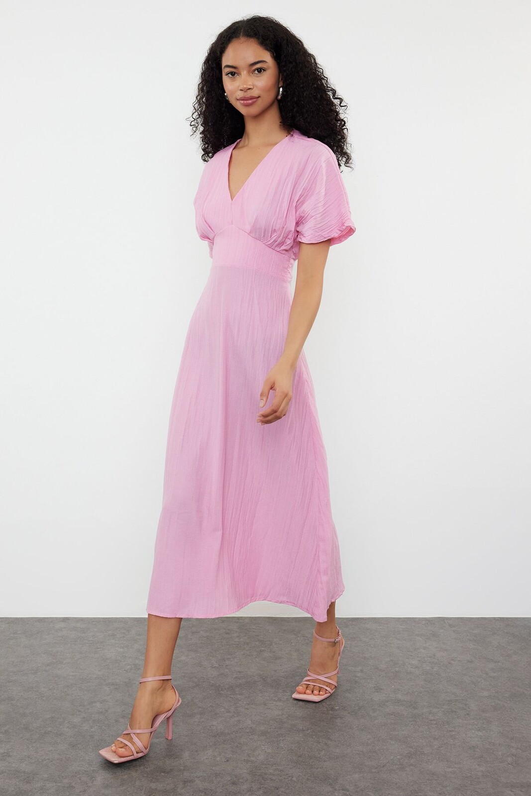 Trendyol Fuchsia A-Line Bodice Detailed V-Neck Maxi Woven Dress