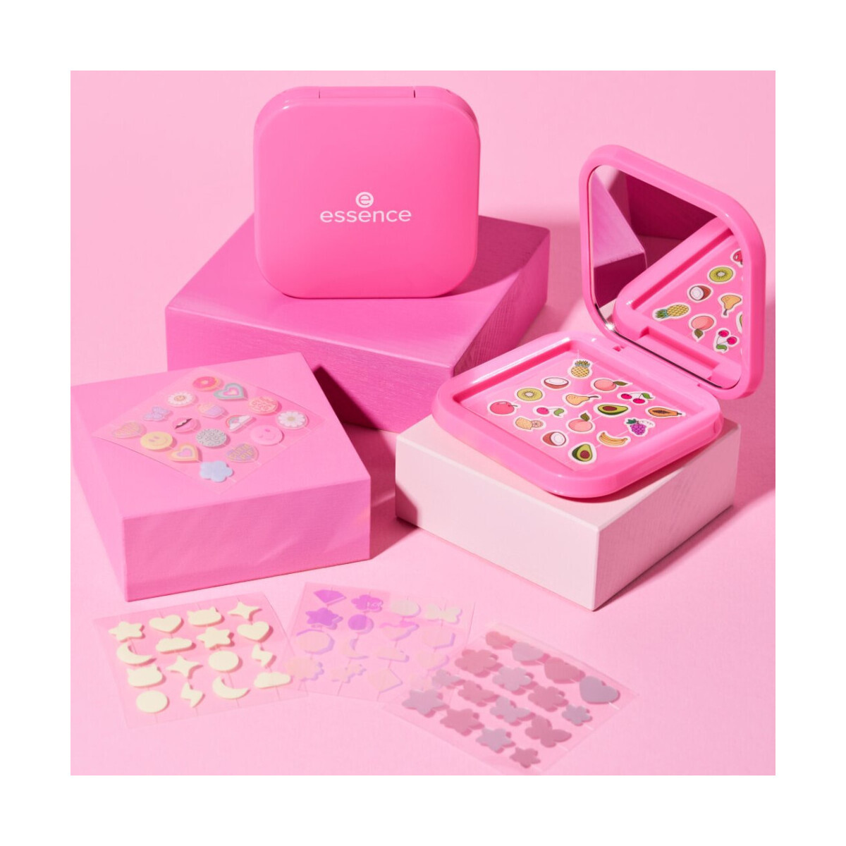 Essence  Spot Squad Pimple Patches Set