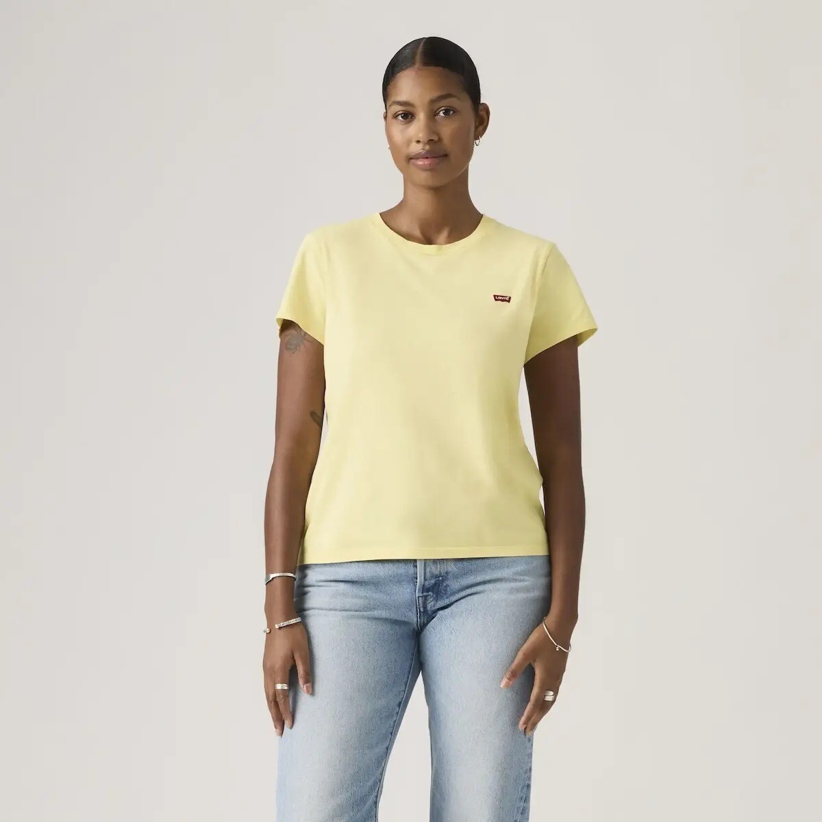 Levis  391850401  Žlutá