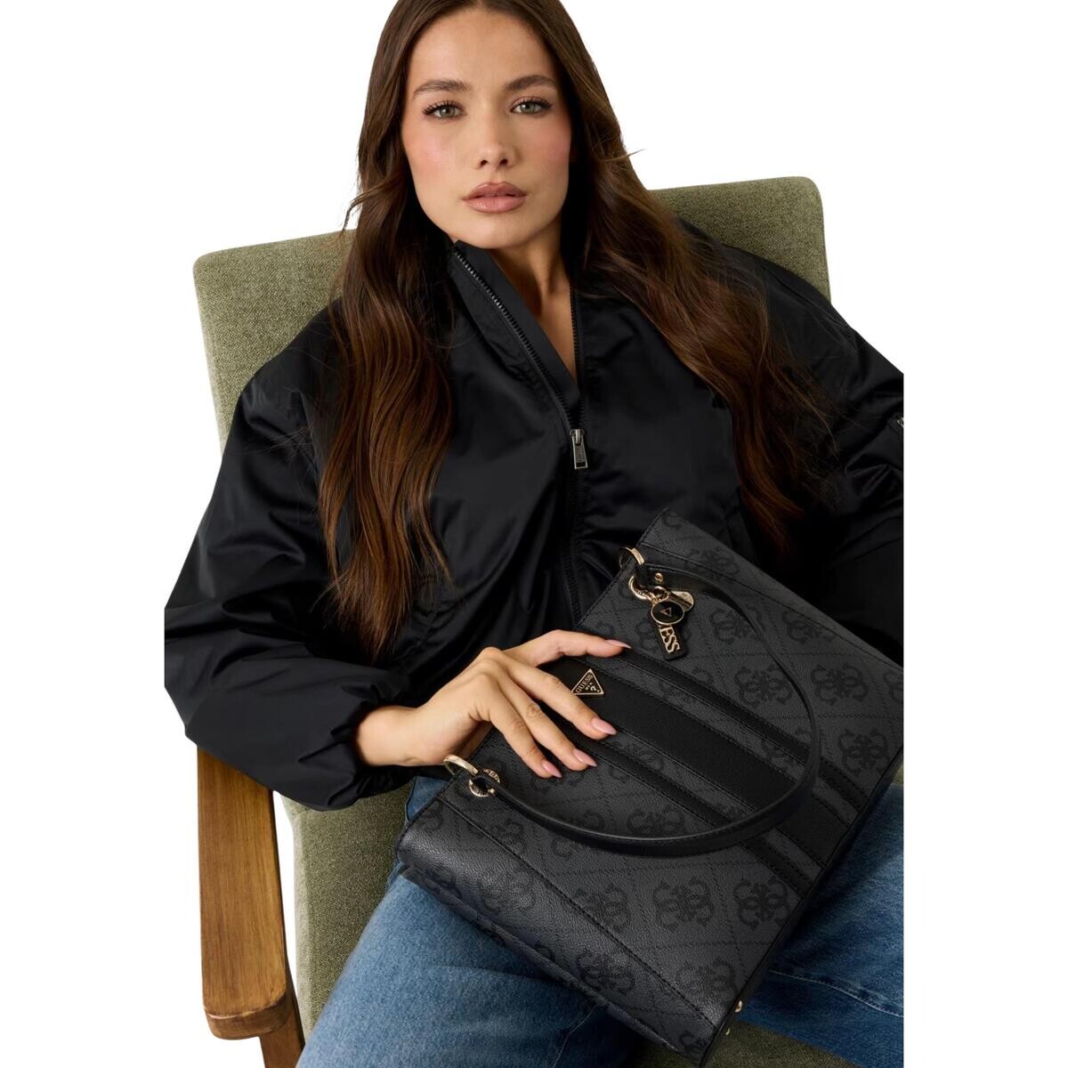Guess  ELSIE SHOULDER BAG HWSS96 72250  Šedá