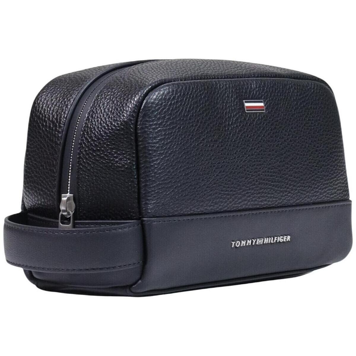 Tommy Hilfiger  TH CENTRAL WASHBAG AM0AM14485  Černá
