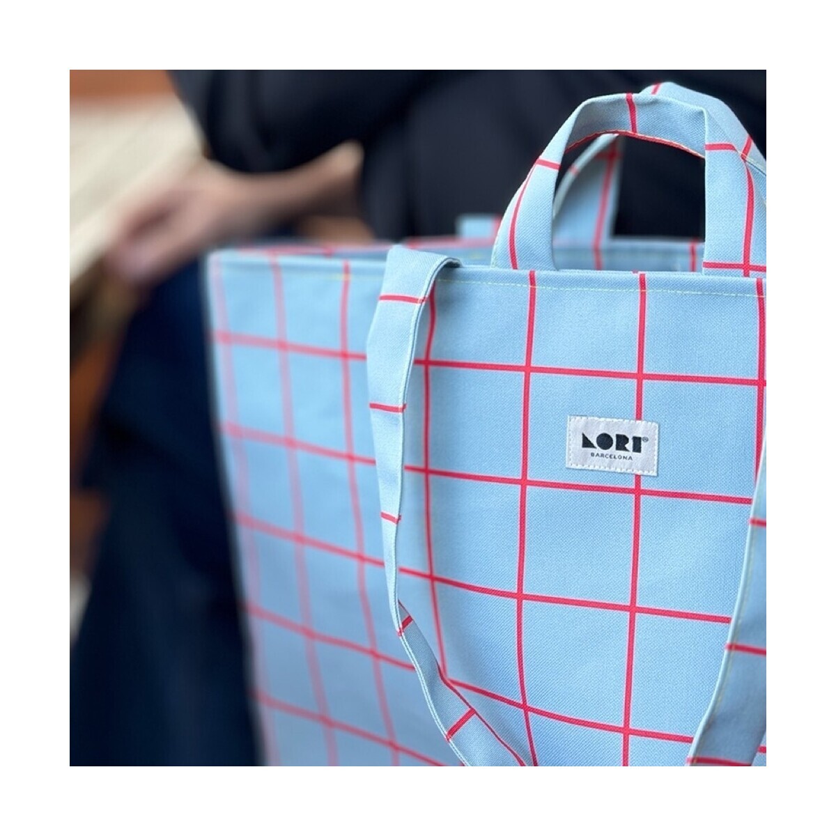 Lori Barcelona  Tote Bag Windowpane - Light Blue/Red  Modrá