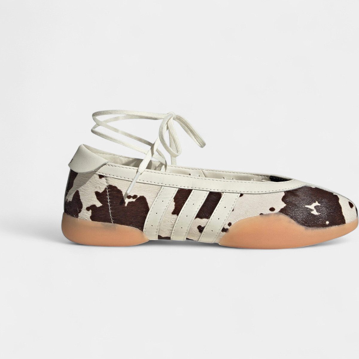 adidas  Taekwondo Mei Cow Print Aurora Coffee (Women's)  Bílá