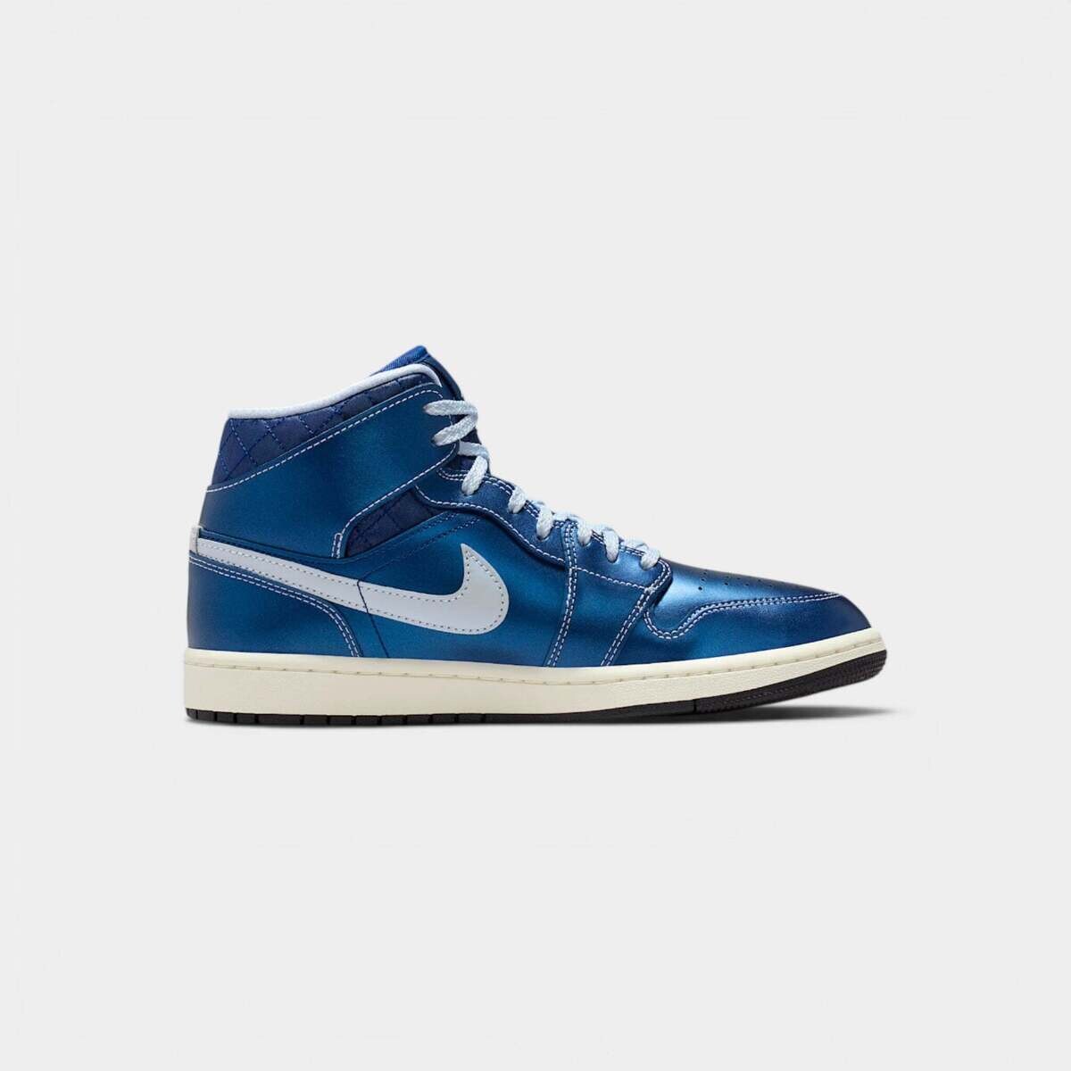 Nike  1 Mid Se  Bílá