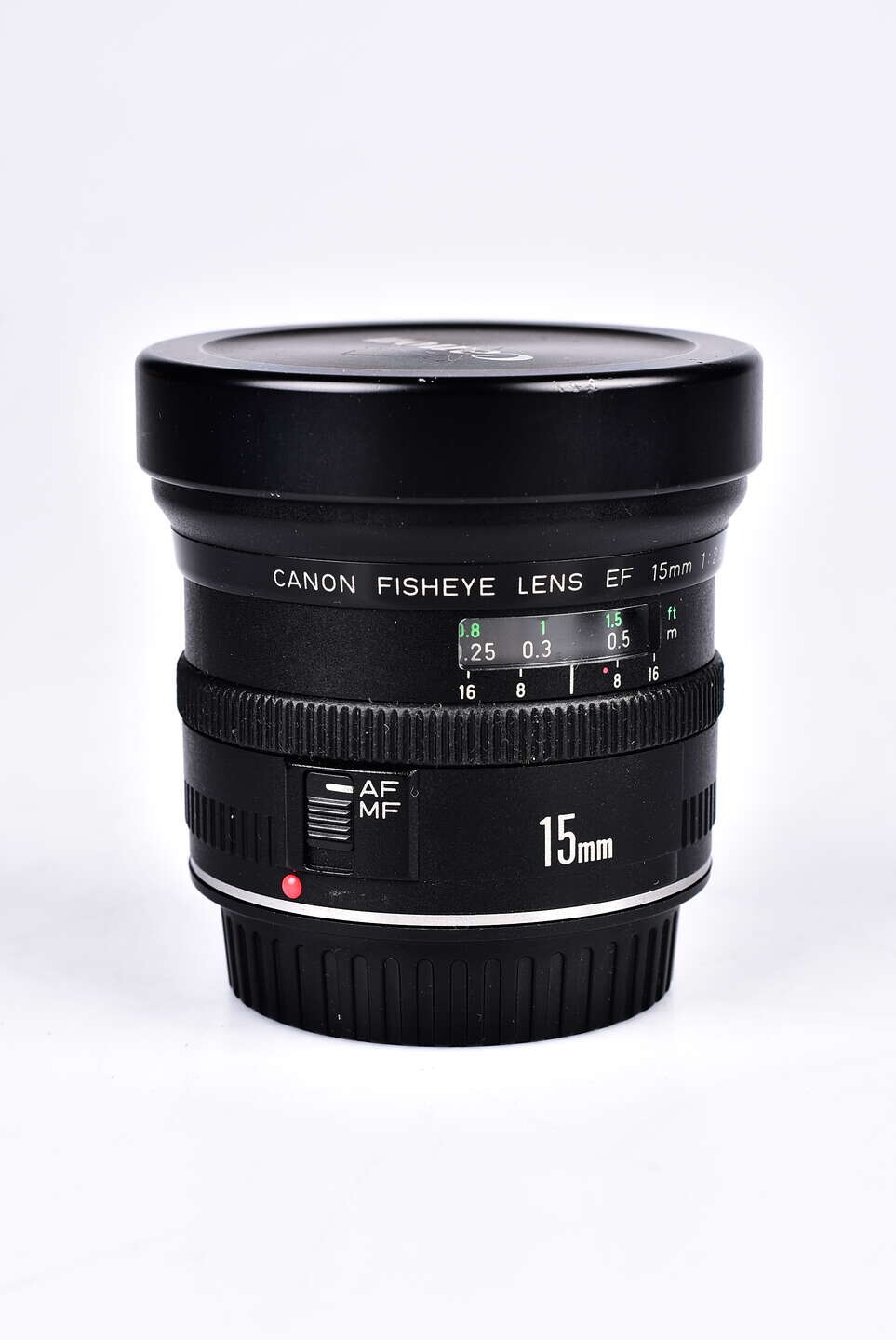 Canon EF 15 mm f/2,8 Fish-Eye bazar