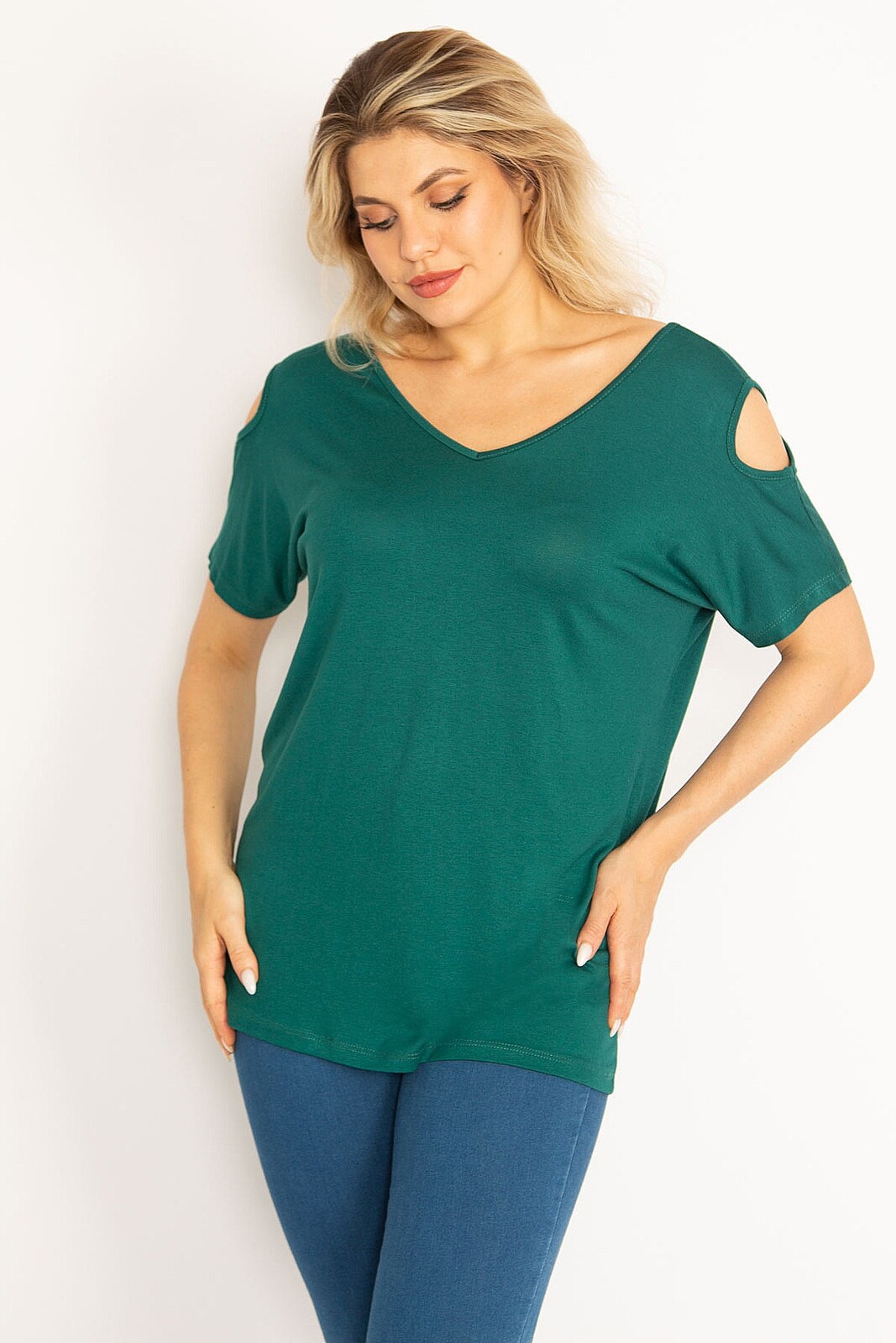 Dámská plus size zelená halenka s výstřihem z viskózy značky Şans