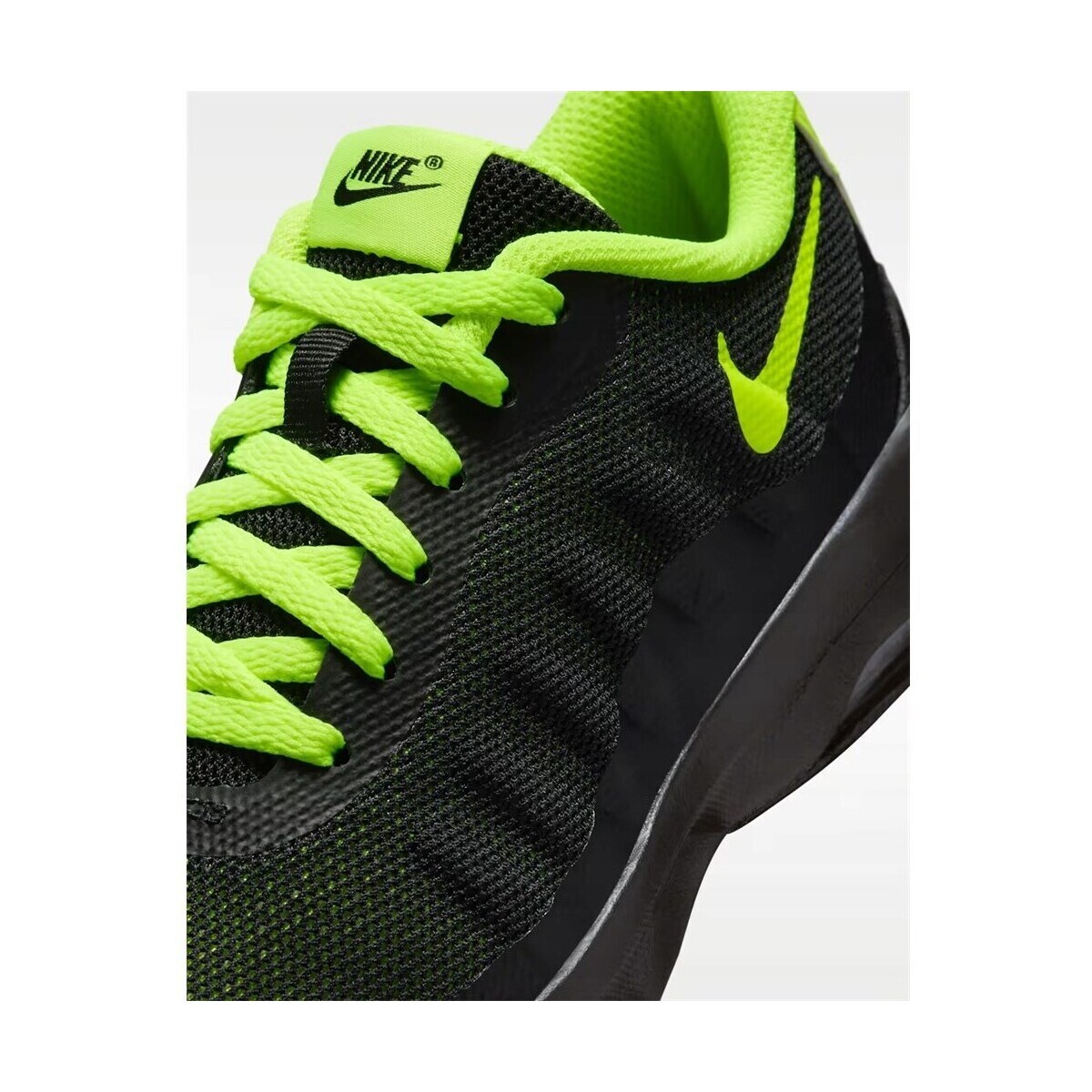 Nike  Air Max Invigor  Žlutá