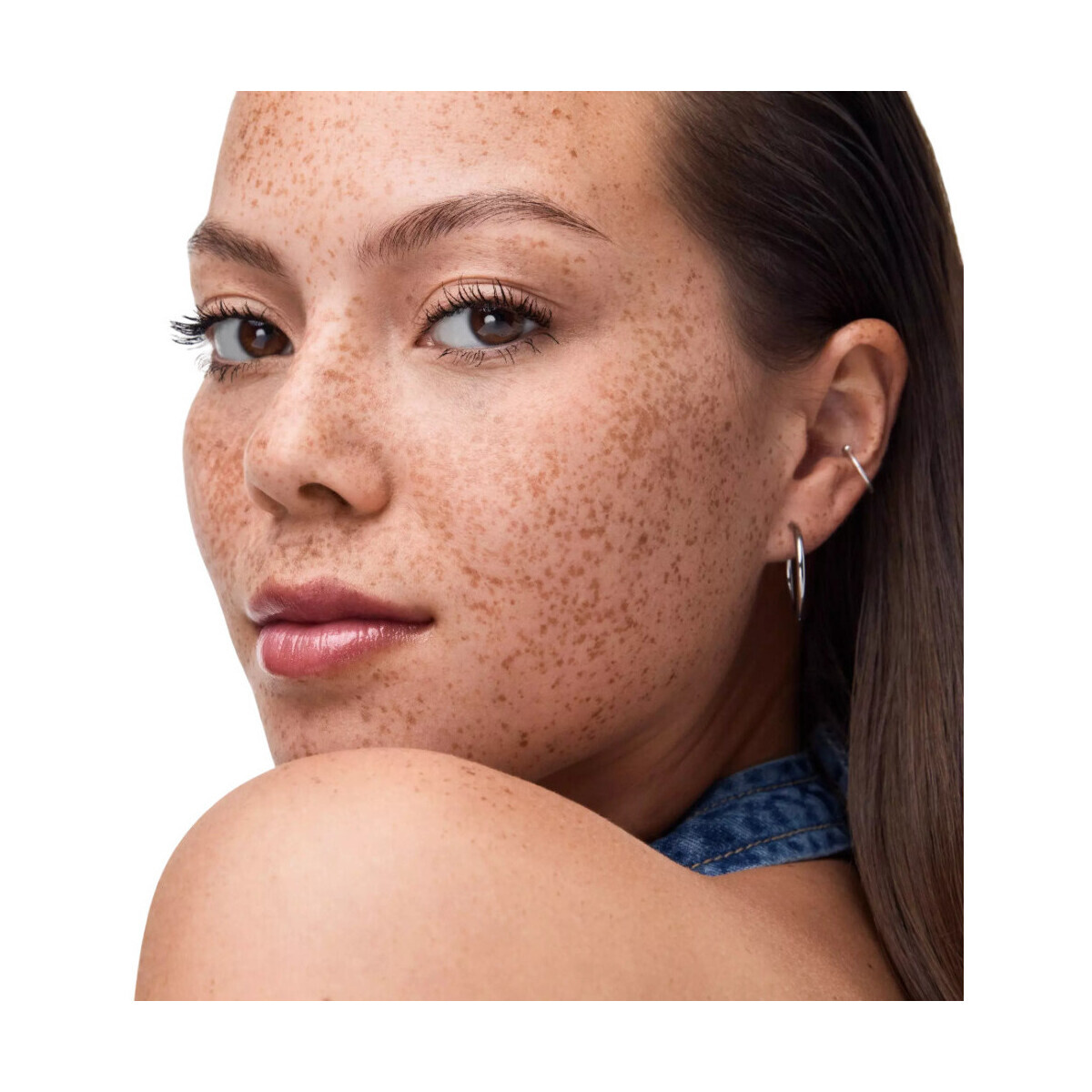 Catrice  Diamond Glaze Glitter Lip Gloss - 10 No Glitter, No Glo  Hnědá
