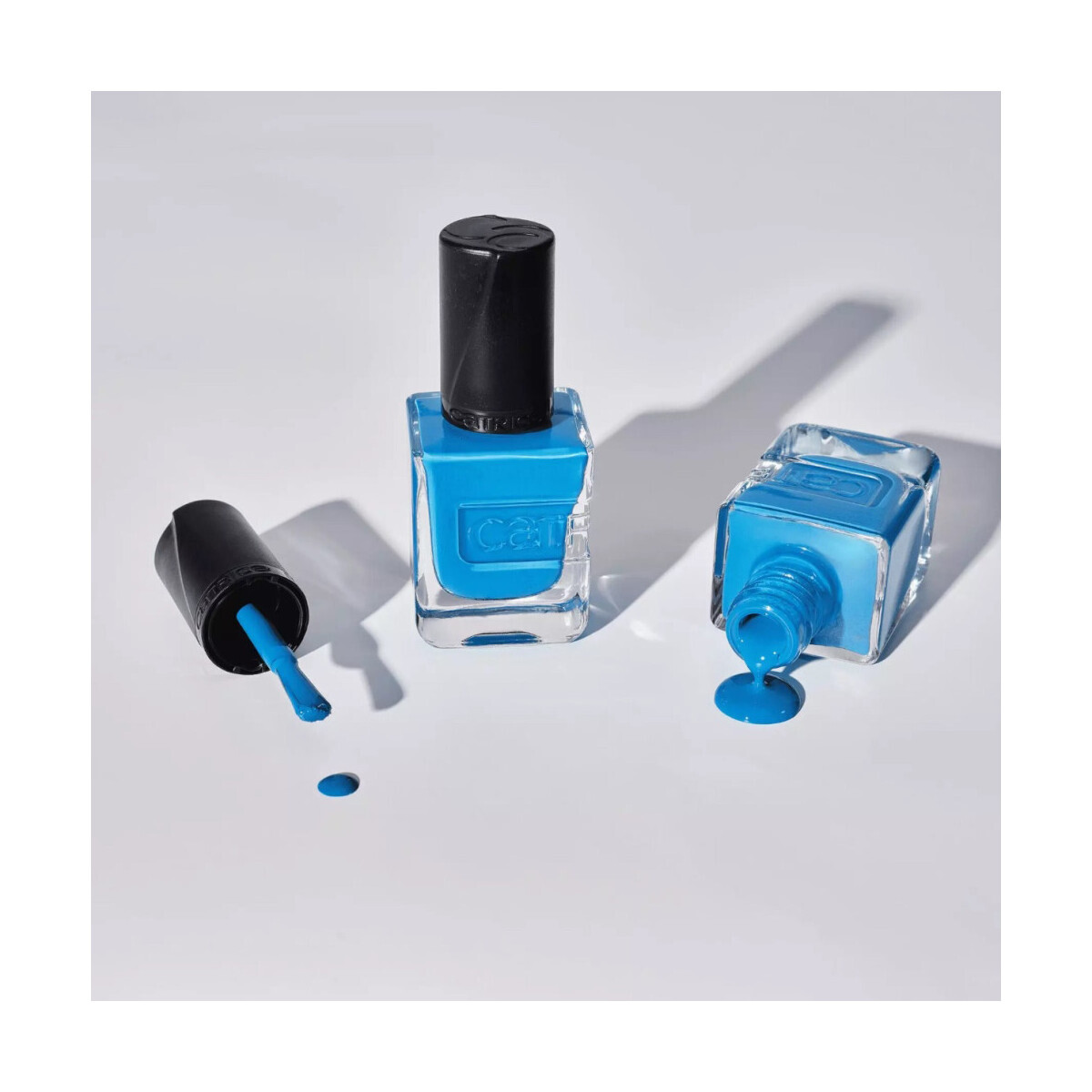 Catrice  Gel Nail Polish Affair - 28 Just Pooling Around  Zelená