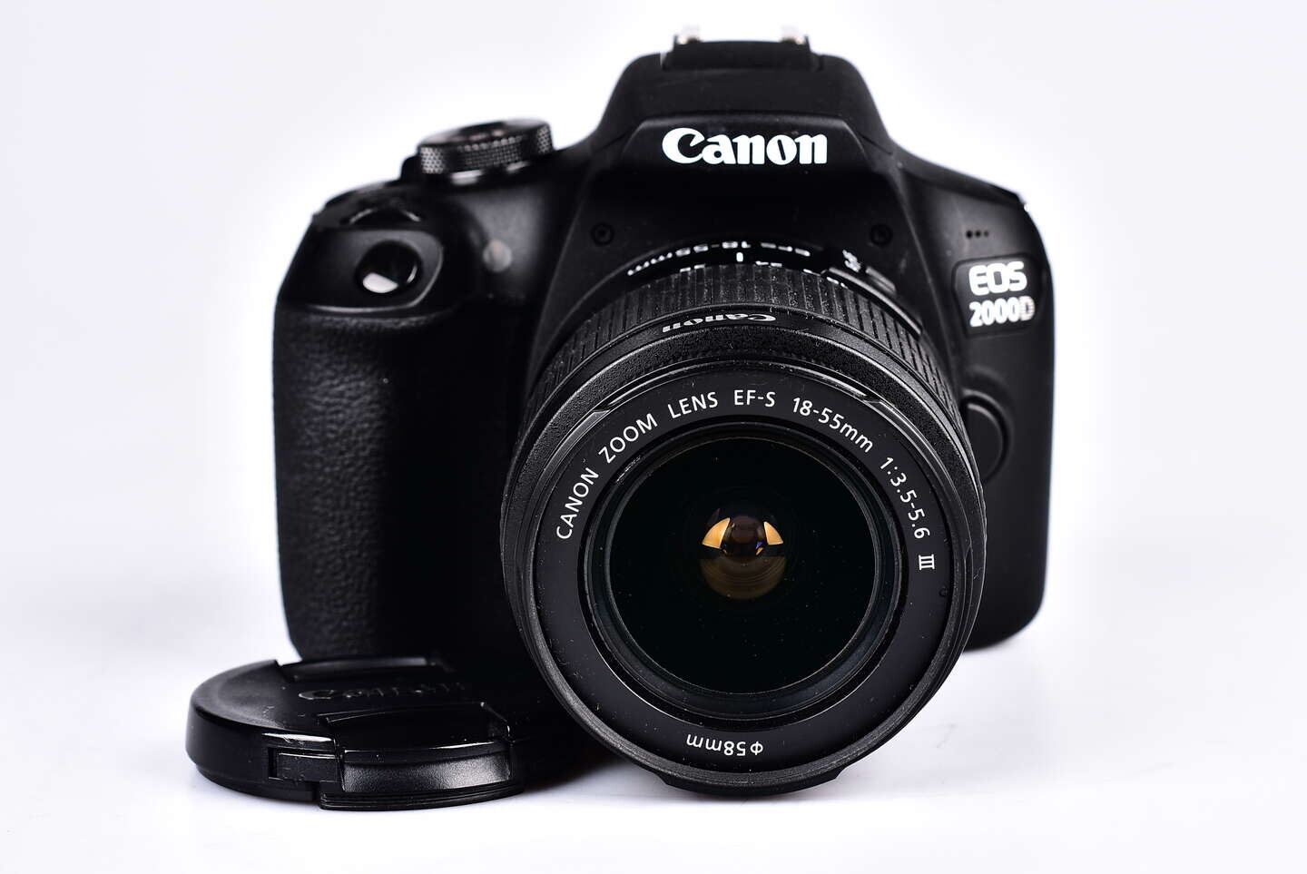 Canon EOS 2000D + 18-55 mm DC bazar