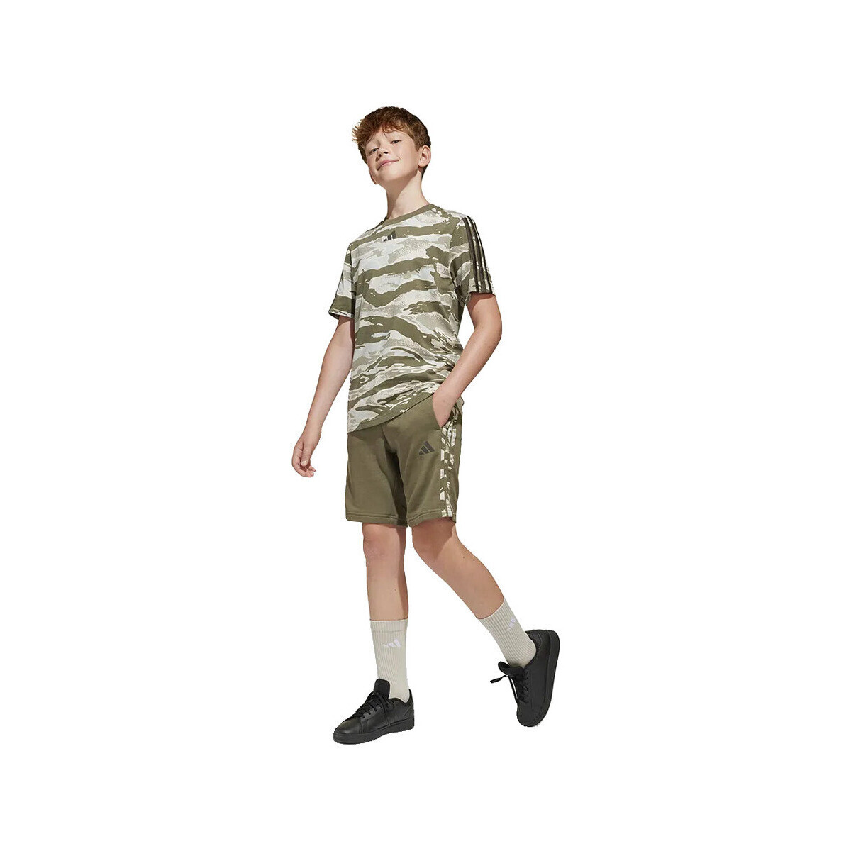 adidas  Shorts  Seasonal Essentials Camo en molleton  Zelená
