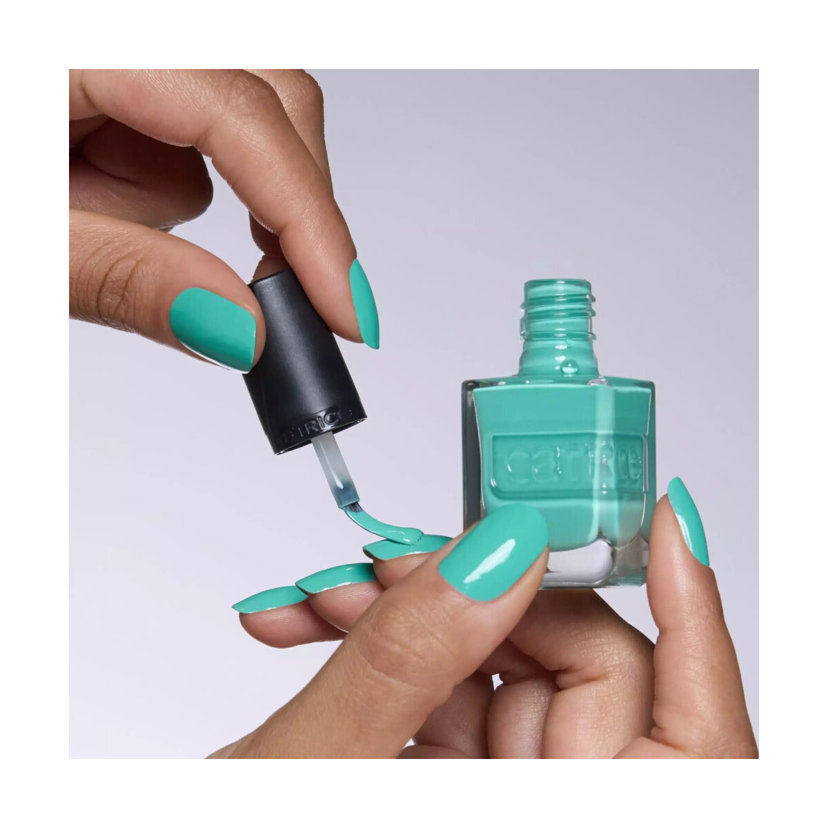 Catrice  Gel Nail Polish Affair - 31 Electric Turquoise  Zelená