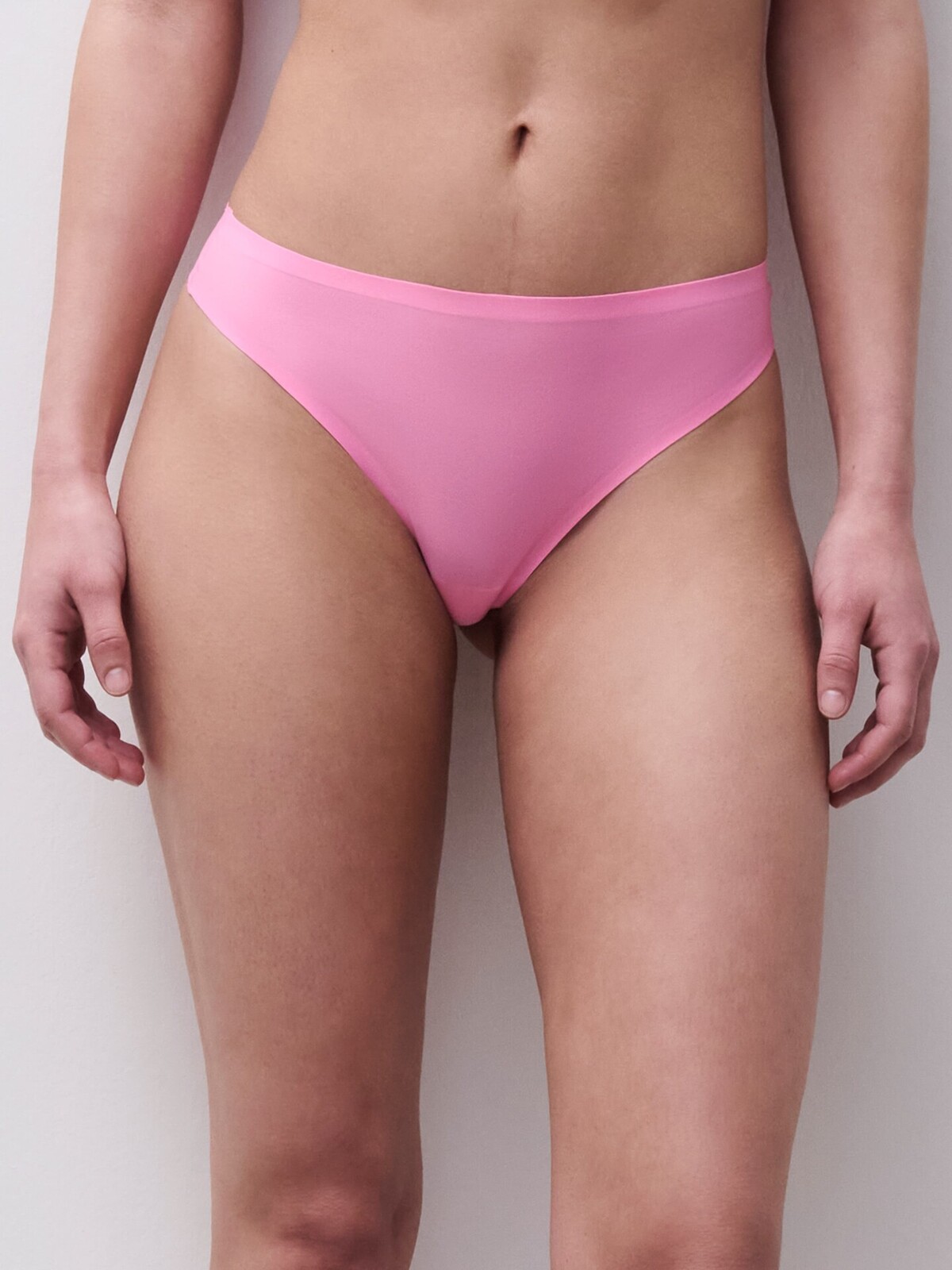 Tanga bezešvá CHANTELLE (2649-700), Velikost Univerzální, Barva PEONY PI