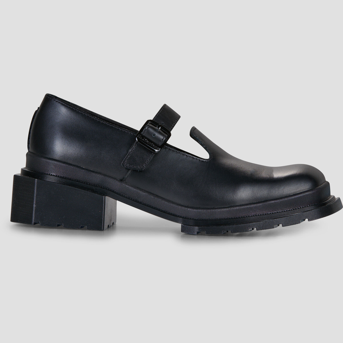 Dr. Martens  Maybole MJ Cherry Black Wanama  Černá