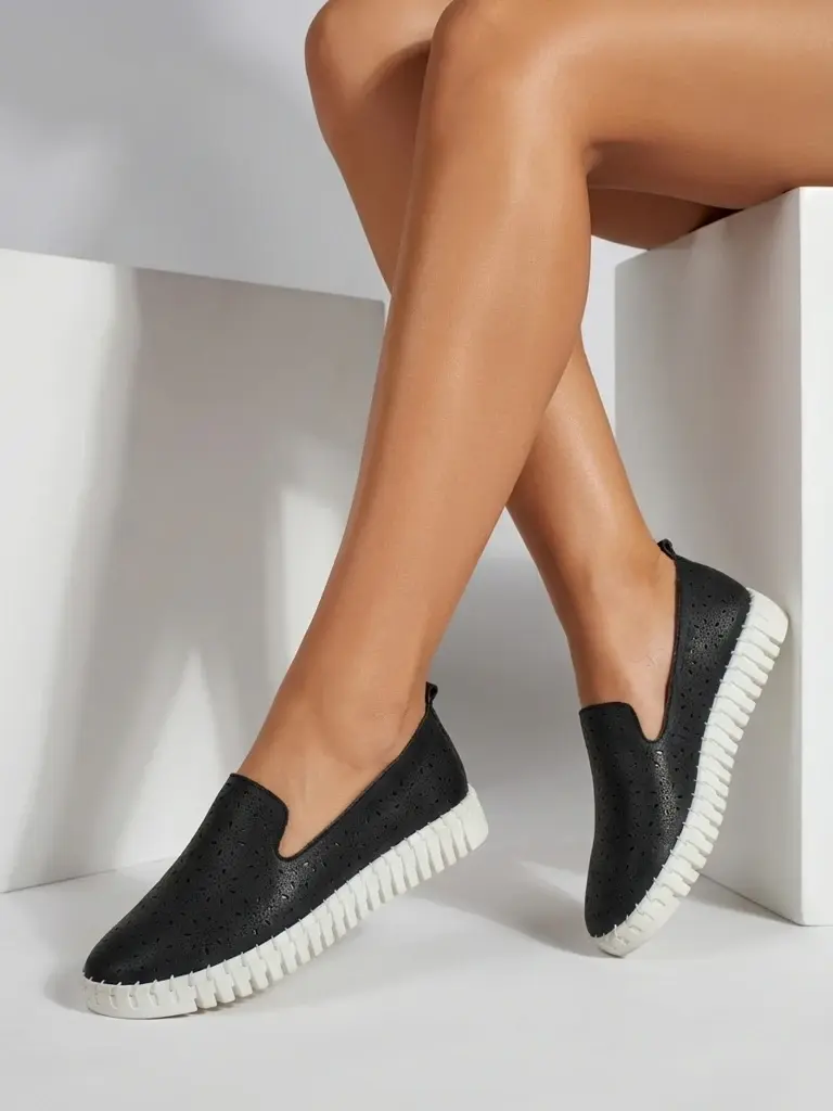 Resti černé slip-on tenisky na platformě