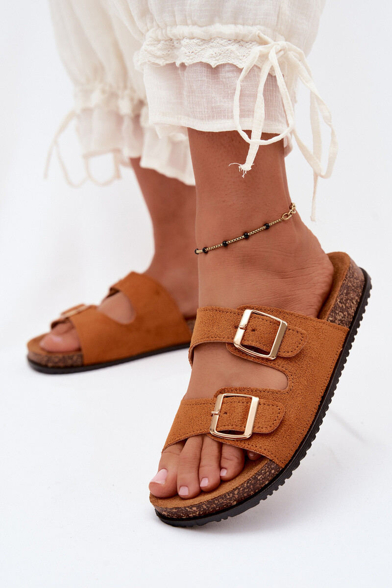 Dámské pantofle s přezkami Camel Brigid
