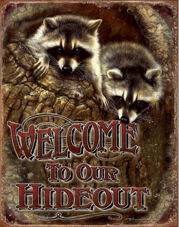 DESPERATE Plechová cedule WELCOME - Our Hideout, 31.5 × 40 cm