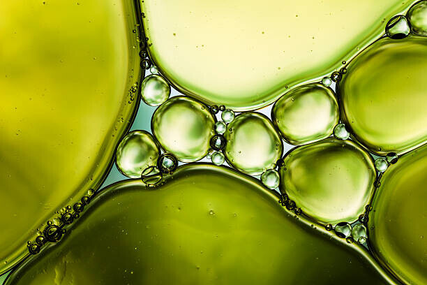 ThomasVogel Plakát, Obraz - Oil & Water - Abstract Background Green Macro, ThomasVogel, 40 × 26.7 cm