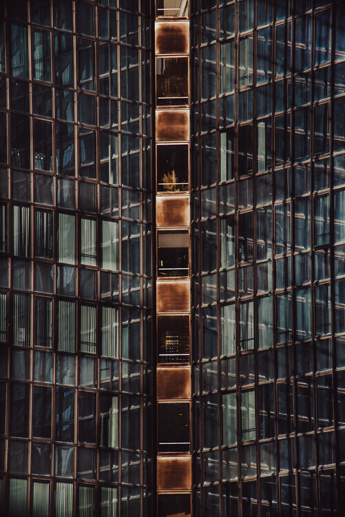 Meiji Maruo Plakát, Obraz - Sleek Urban Glass Facade, Meiji Maruo, 26.7 × 40 cm