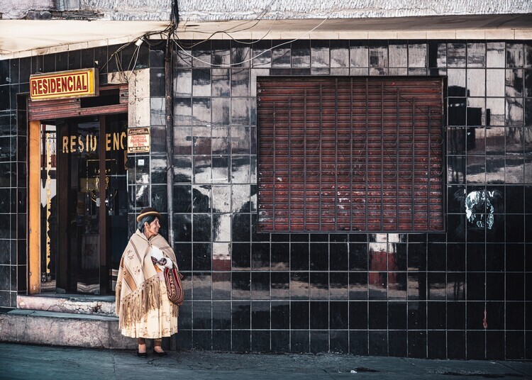 Marco Tagliarino Plakát, Obraz - Traditional Woman City Street, Marco Tagliarino, 40 × 30 cm