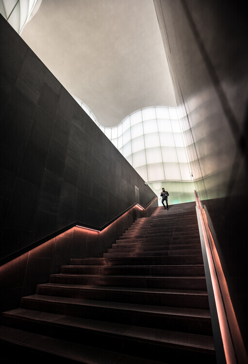 Marco Tagliarino Plakát, Obraz - Modern Staircase Ascent, Marco Tagliarino, 26.7 × 40 cm