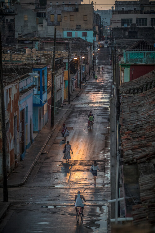 Marco Tagliarino Plakát, Obraz - Cuban Evening Street Glow, Marco Tagliarino, 26.7 × 40 cm