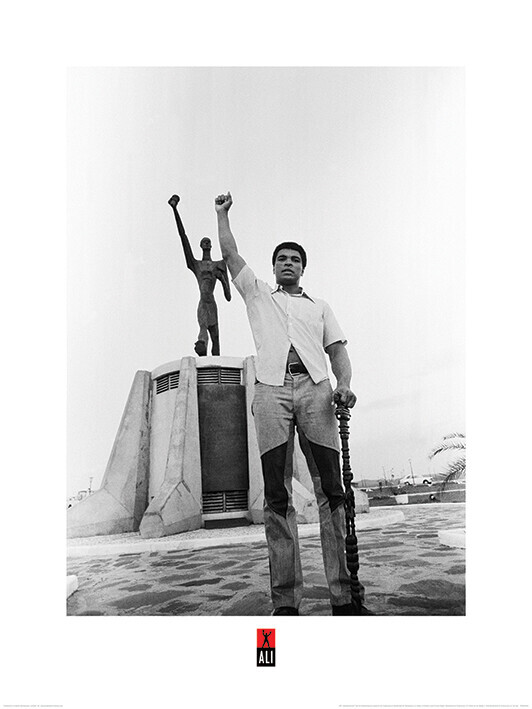PYRAMID Umělecký tisk Muhammad Ali - Black Power Statue, 60 × 80 cm