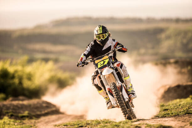 skynesher Plakát, Obraz - Man on dirt bike racing on dirt road in nature., skynesher, 40 × 26.7 cm