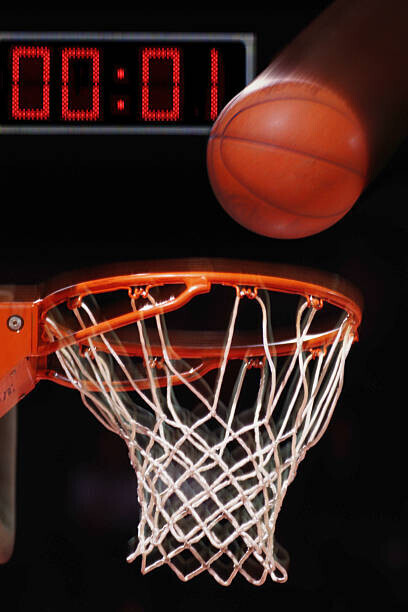 David Madison Plakát, Obraz - Basketball falling into basket (blurred motion), David Madison, 26.7 × 40 cm