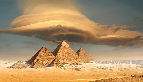 JimPix Plakát, Obraz - Dramatic storm cloud above pyramids, Giza, Egypt, JimPix, 40 × 22.2 cm