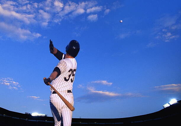 David Madison Plakát, Obraz - Baseball player hitting ball out of, David Madison, 40 × 26.7 cm