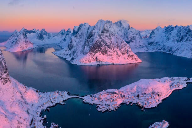 Roberto Moiola / Sysaworld Plakát, Obraz - Aerial view of snowy fjord and, Roberto Moiola / Sysaworld, 40 × 26.7 cm