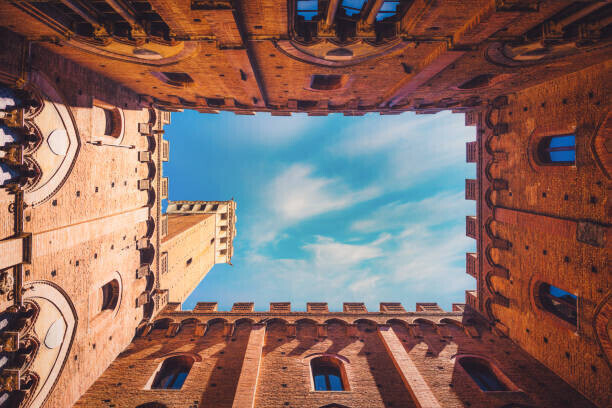 TravelCouples Plakát, Obraz - Wide angle view of famous Torre, TravelCouples, 40 × 26.7 cm