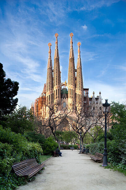 Travelpix Ltd Plakát, Obraz - Sagrada Familia Cathedral by Gaudi, Travelpix Ltd, 26.7 × 40 cm