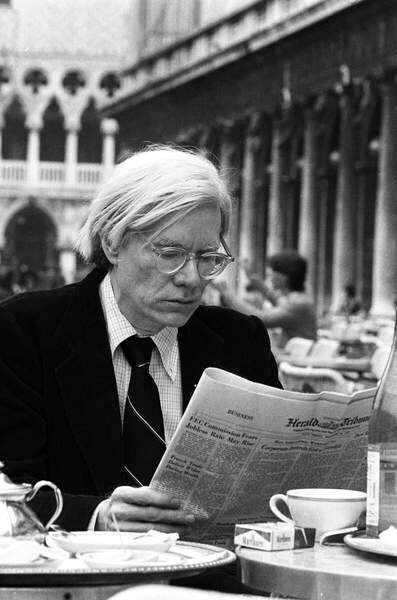 BRIDGEMAN IMAGES Plakát, Obraz - ANDY WARHOL in Venice 1977, 26.7 × 40 cm