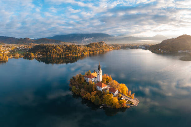 Marco Bottigelli Plakát, Obraz - Aerial view of lake Bled church, Slovenia, Marco Bottigelli, 40 × 26.7 cm