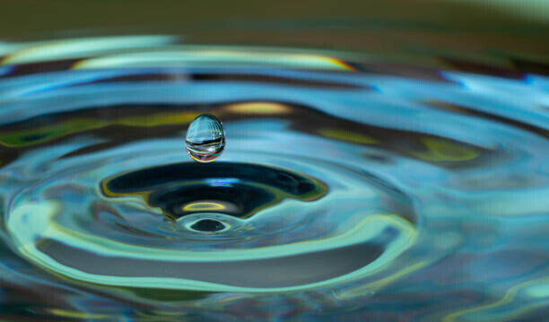 peter bocklandt Plakát, Obraz - water drop impact, peter bocklandt, 40 × 22.2 cm