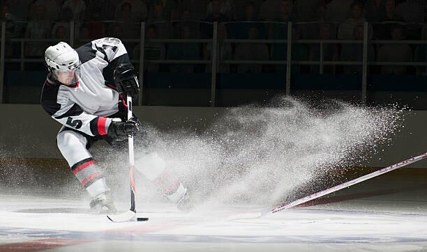 Ryan McVay Plakát, Obraz - Ice hockey players facing off, Ryan McVay, 40 × 23.7 cm
