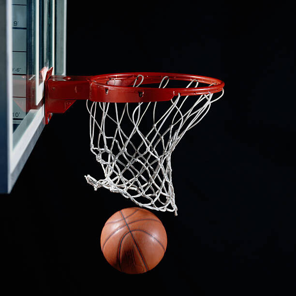 Ryan McVay Plakát, Obraz - Basketball in Hoop, Ryan McVay, 40 × 40 cm